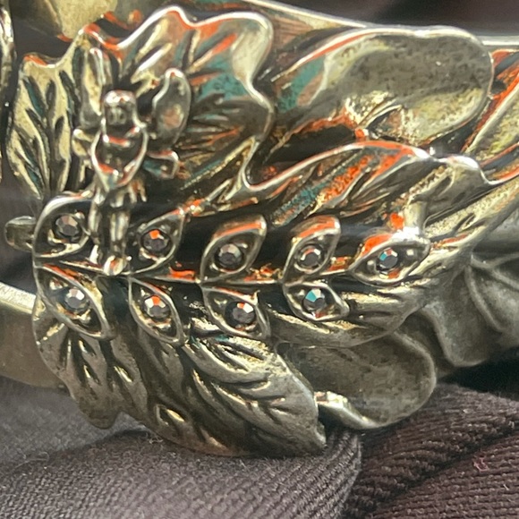 Kirks Folly Lion Cuff Bracelet Silvertone with Crystals - Picture 3 of 9